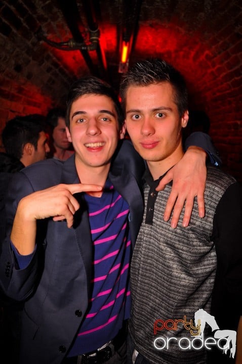 Party în Club Escape, 