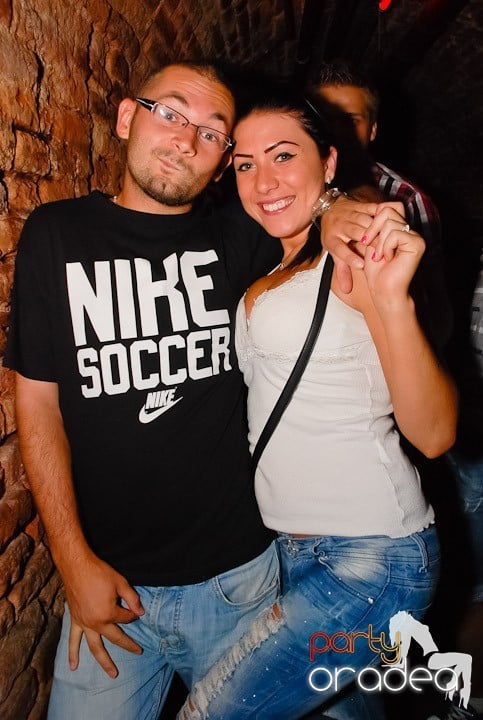 Party în Club Escape, 