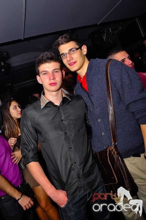 Party în Club Heat, 