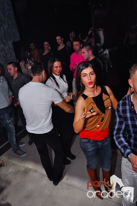 Party în Club Heat, 