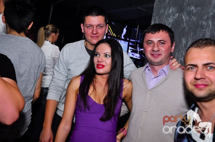 Party în Club Heat, 