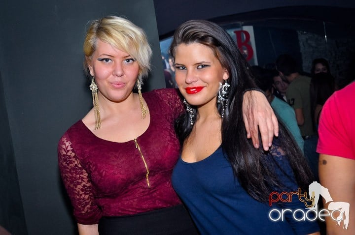 Party în Club Heat, 