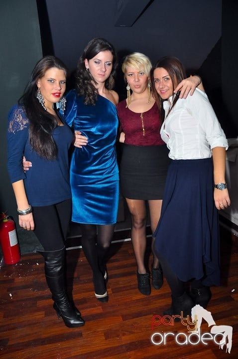 Party în Club Heat, 