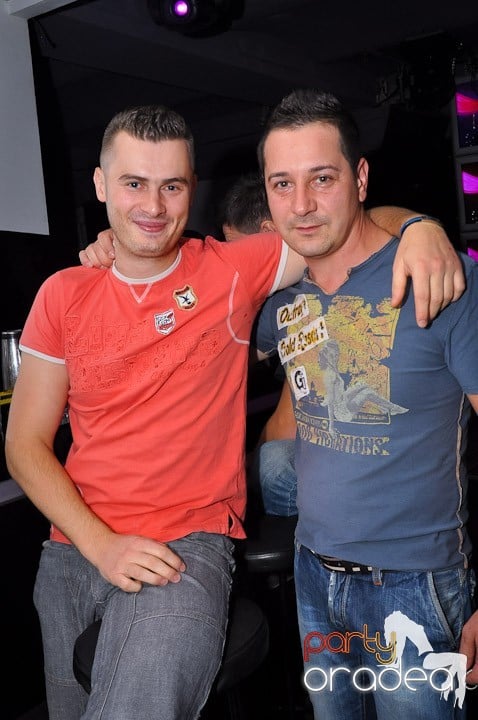 Party în Club Heat, 