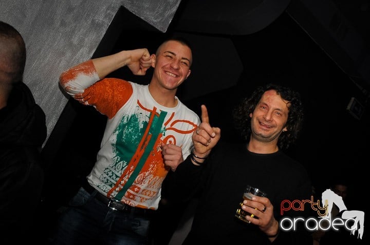 Party în Club Heat, 