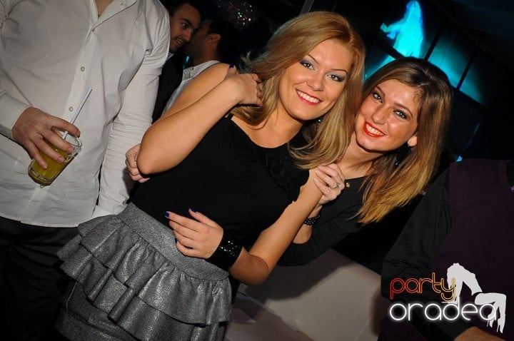 Party în Club Heat, 