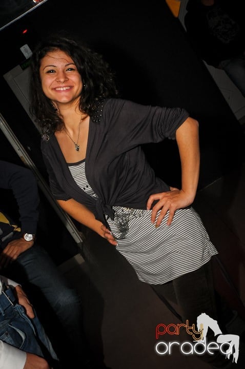 Party în Club Heat, 