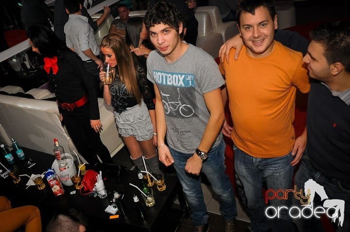 Party în Club Heat, 