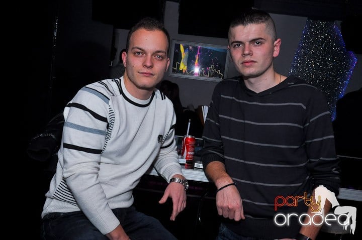 Party în Club Heat, 