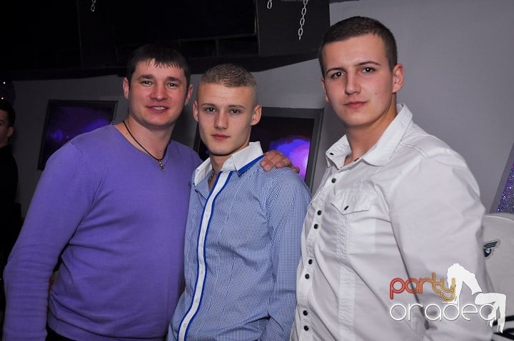 Party în Club Heat, 