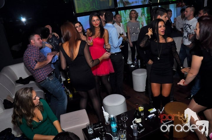 Party în Club Heat, 