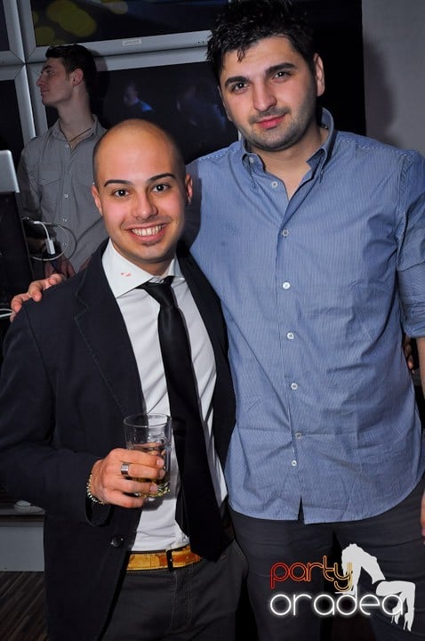 Party în Club Heat, 