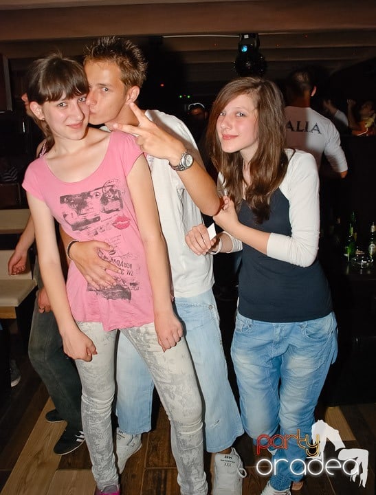 Party în Club Seven, 