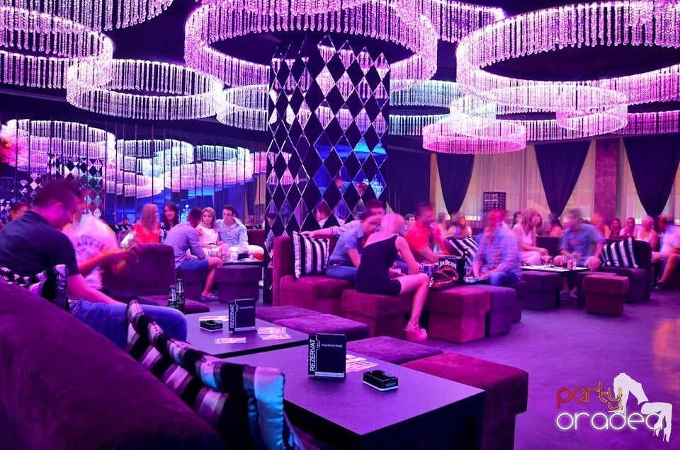 Party în Club The One cu DJ Ben Boognar,