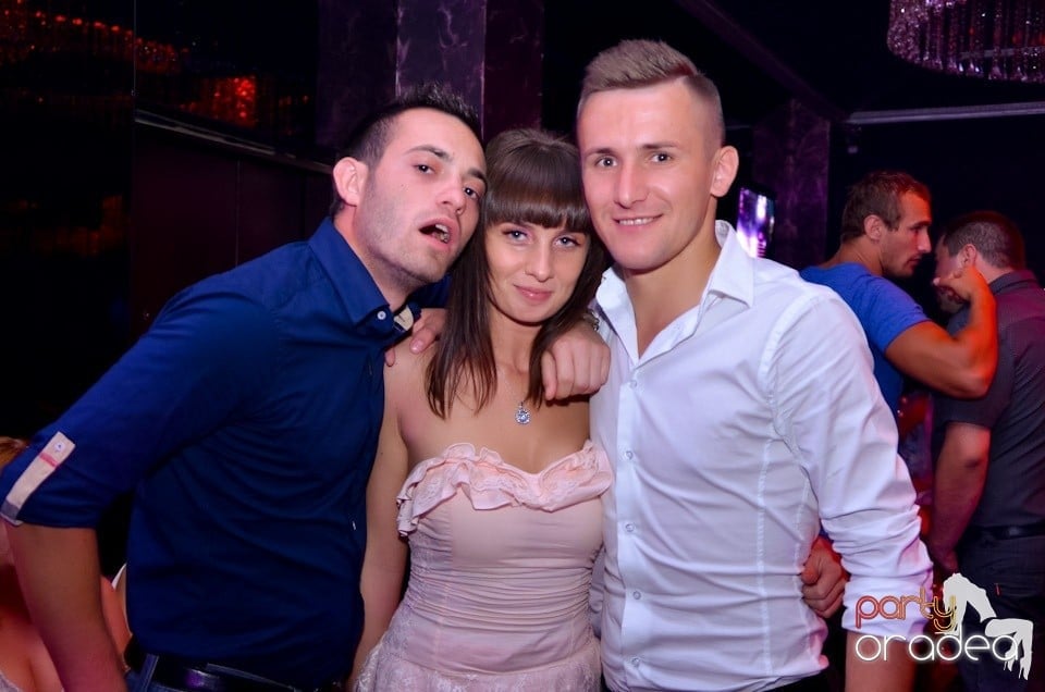 Party în Club The One cu DJ Ben Boognar,