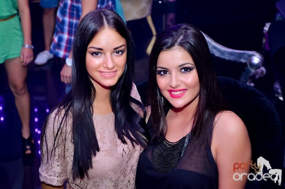 Party în Club The One cu DJ Ben Boognar,