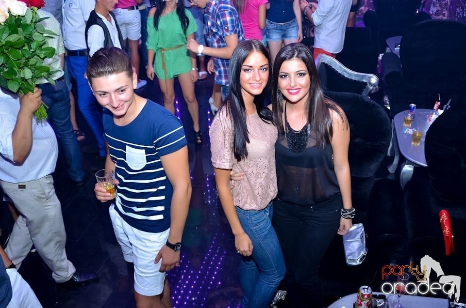 Party în Club The One cu DJ Ben Boognar,