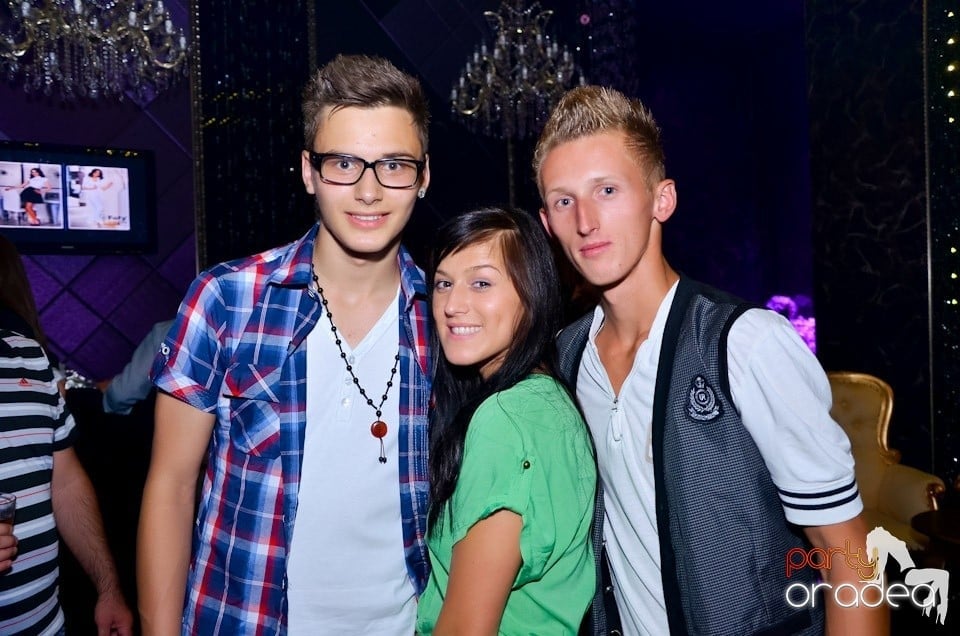 Party în Club The One cu DJ Ben Boognar,
