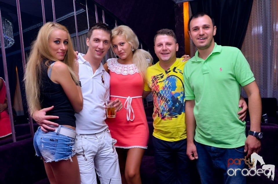 Party în Club The One cu DJ Ben Boognar,