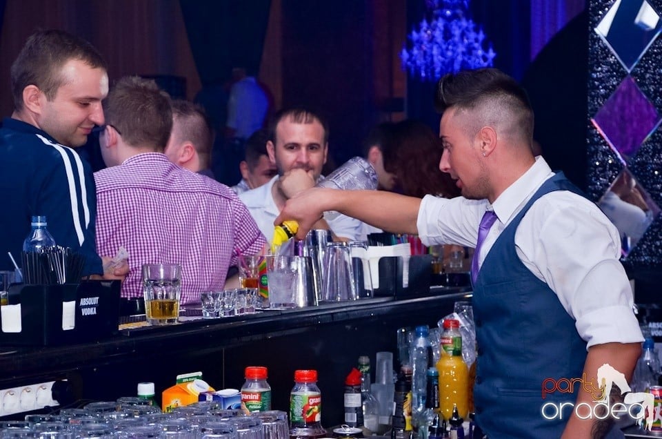 Party în Club The One cu DJ Ben Boognar,