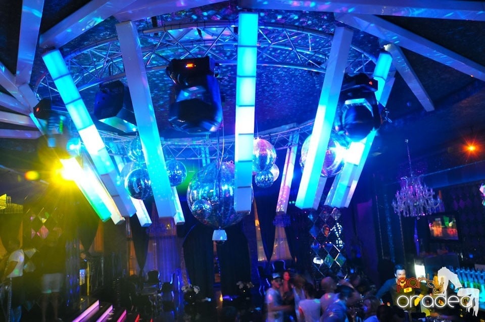 Party în Club The One,