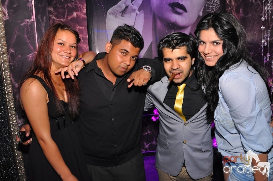 Party în Club The One,