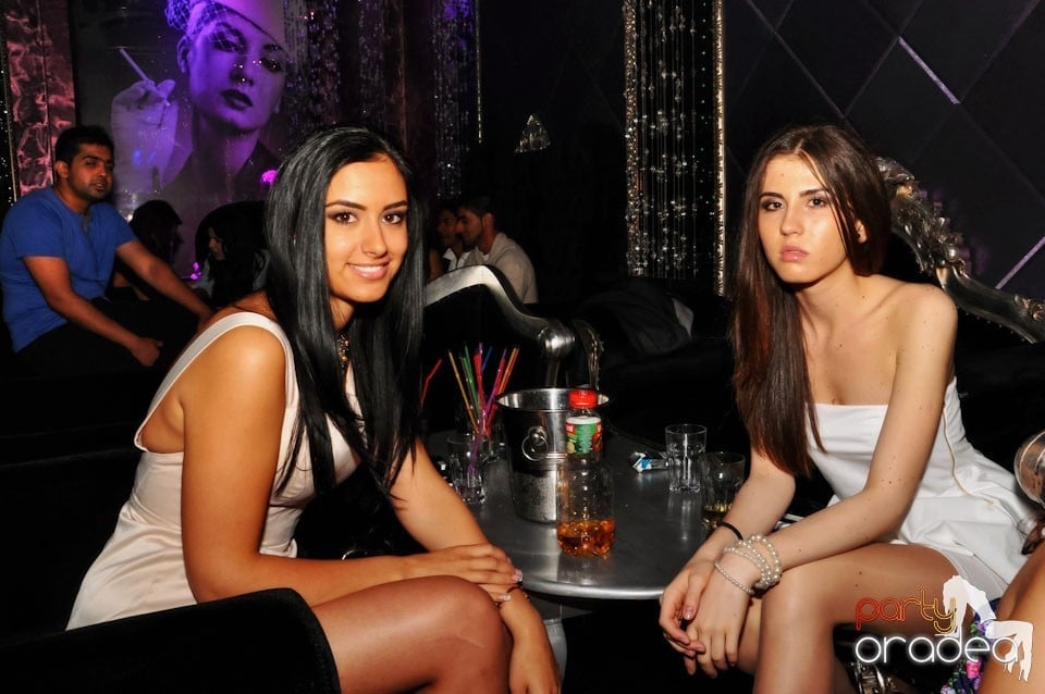 Party în Club The One,