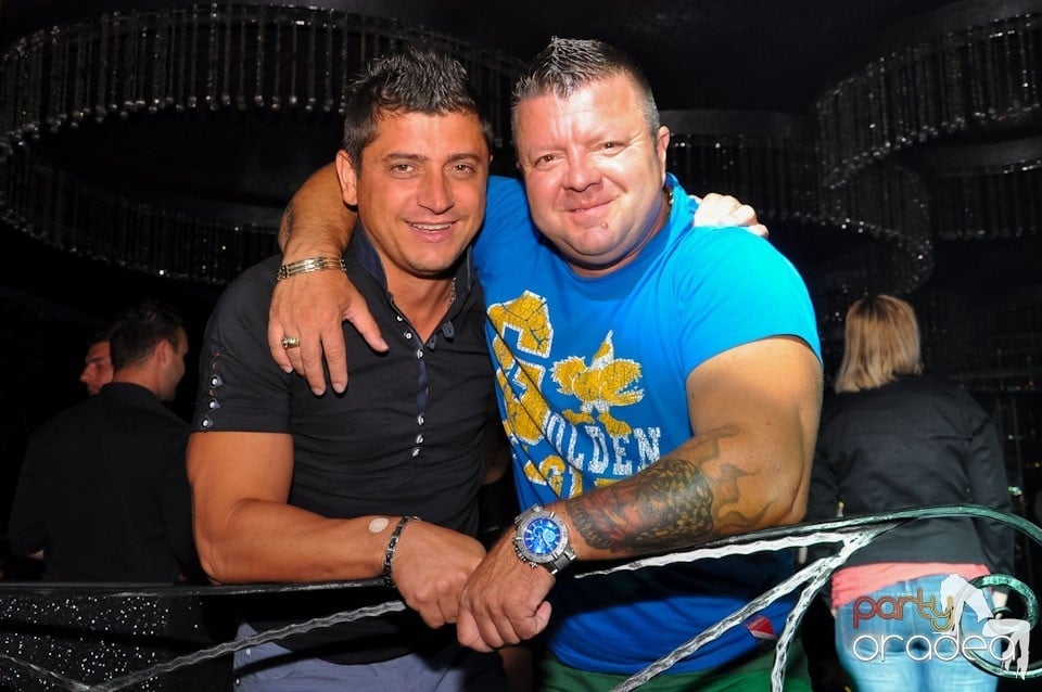 Party în Club The One,