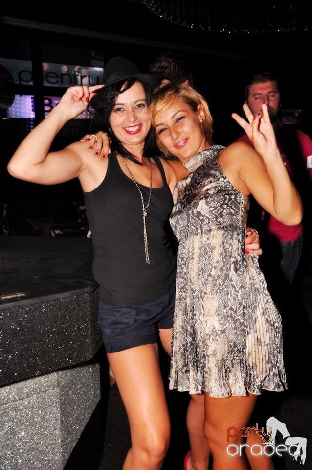 Party în Club The One,