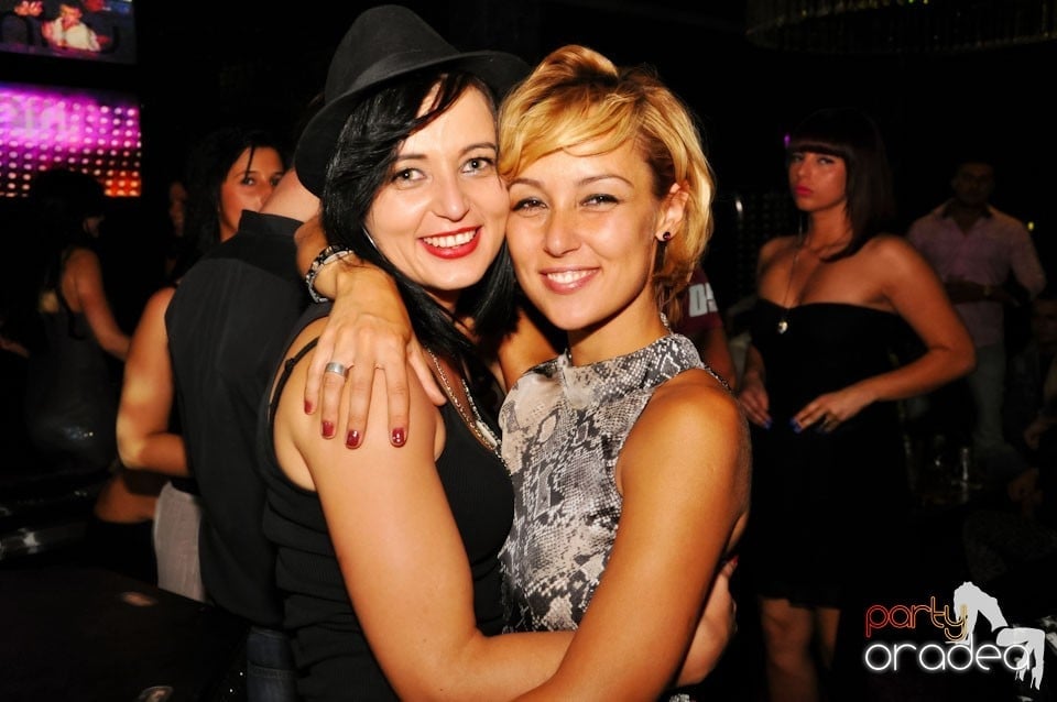 Party în Club The One,