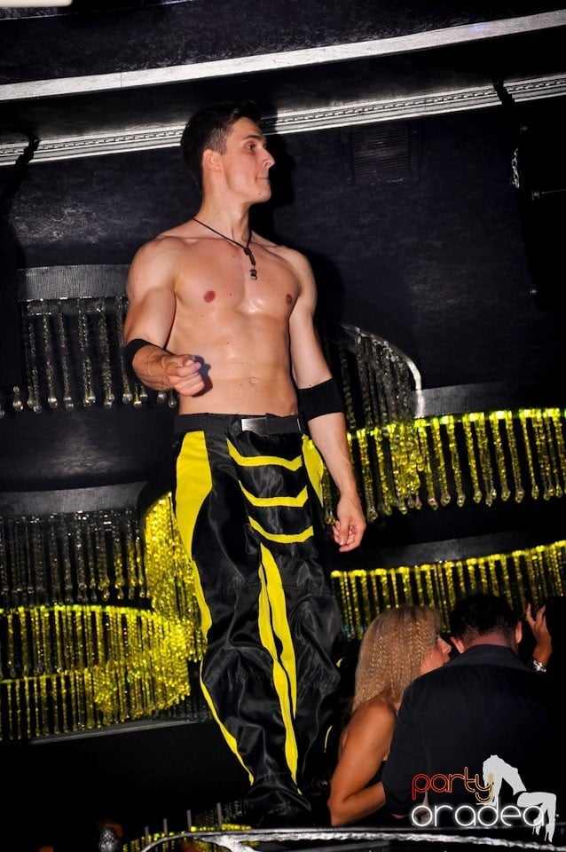 Party în Club The One,