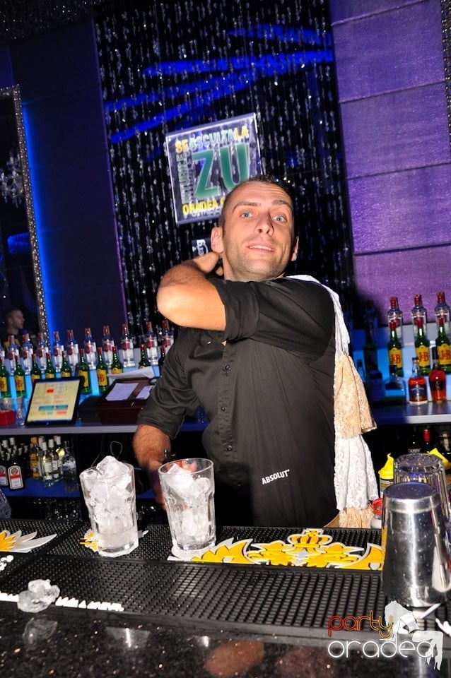 Party în Club The One,
