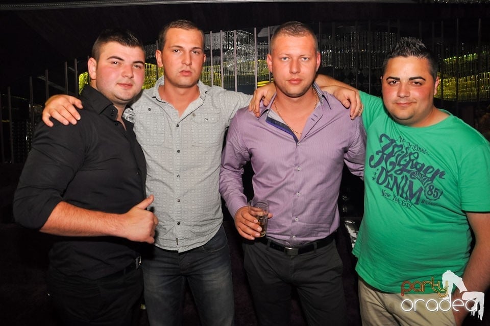 Party în Club The One,