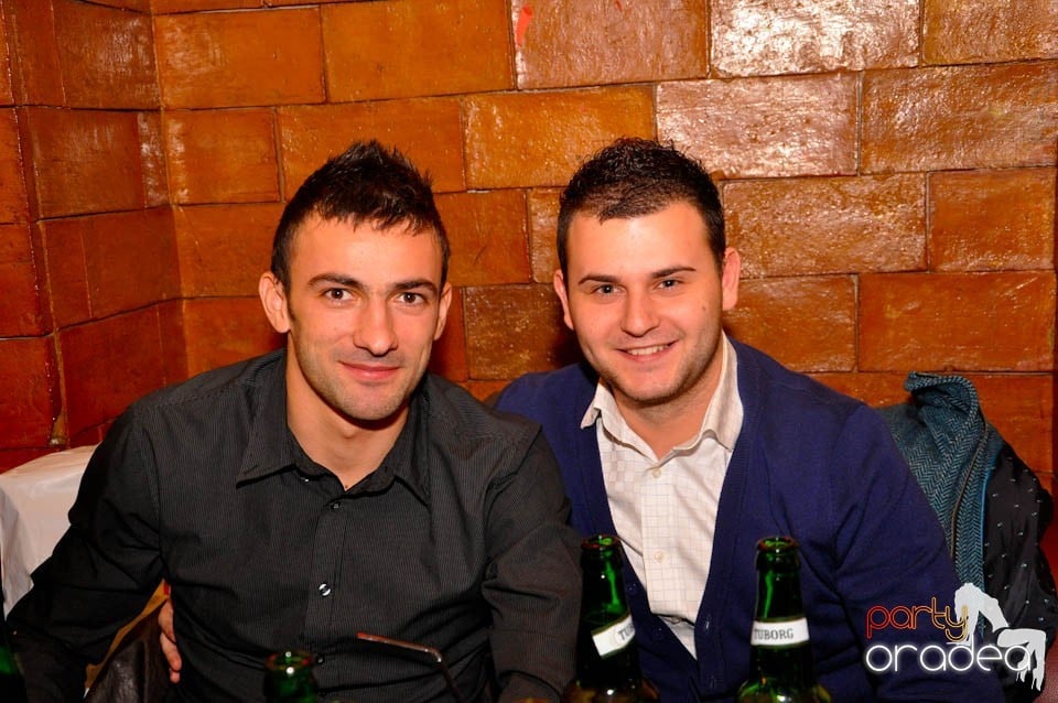 Party în Downtown Club, 