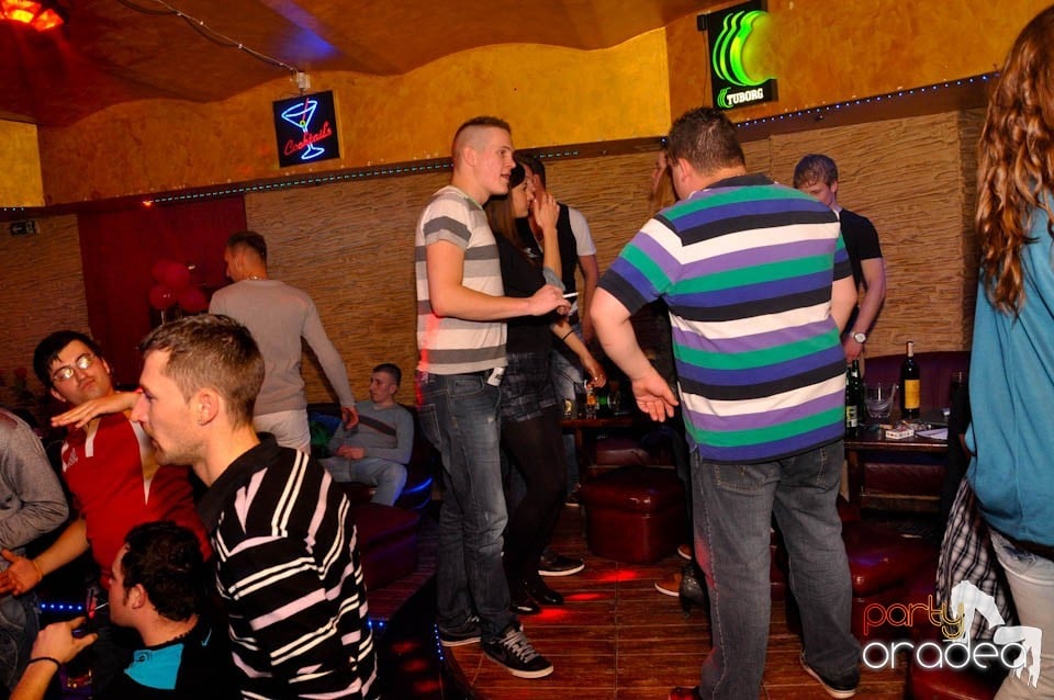 Party în Downtown Club, 