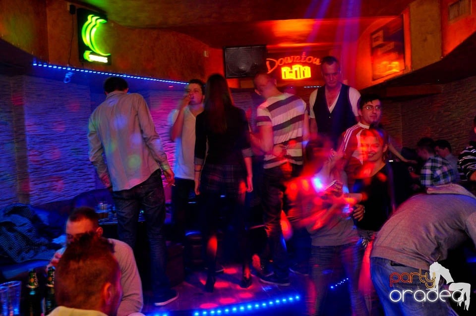 Party în Downtown Club, 