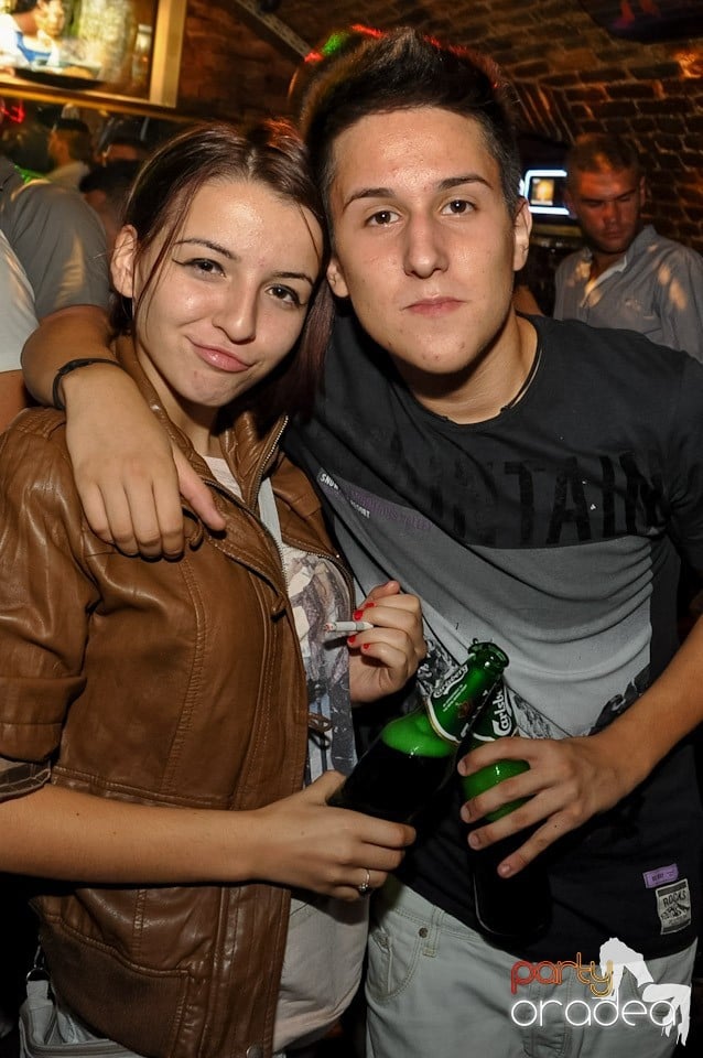 Party în Escape Club, 