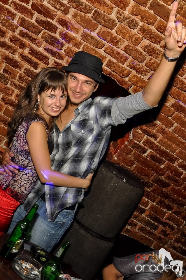 Party în Escape Club, 