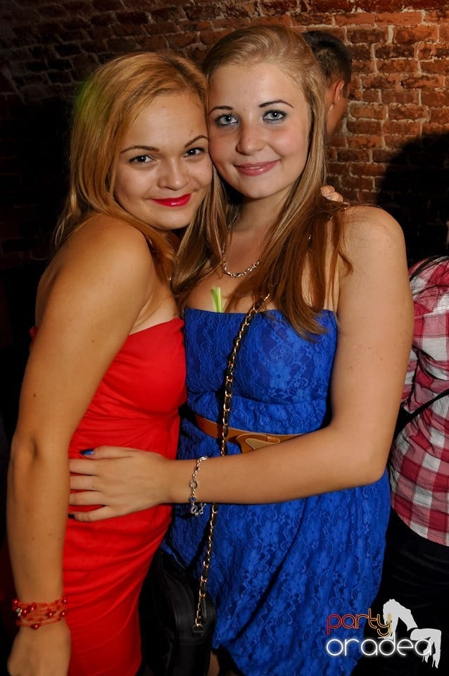 Party în Escape Club, 