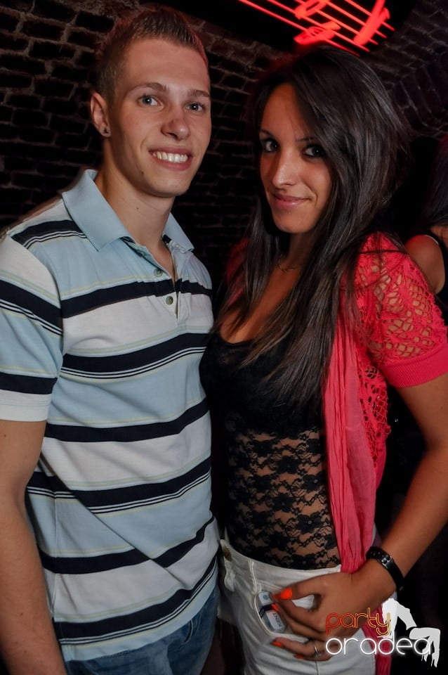 Party în Escape Club, 