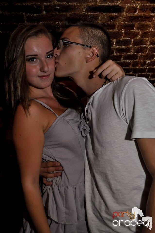 Party în Escape Club, 