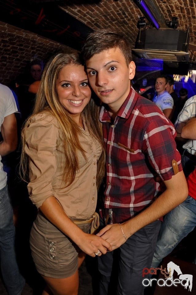 Party în Escape Club, 