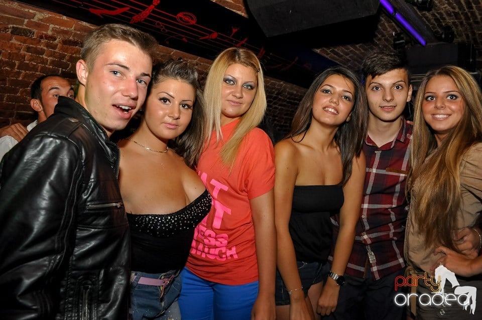 Party în Escape Club, 