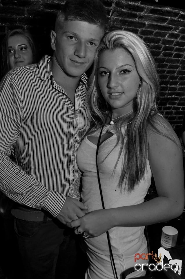 Party în Escape Club, 