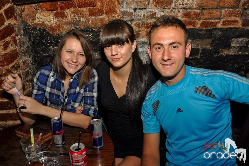 Party în Escape Club, 