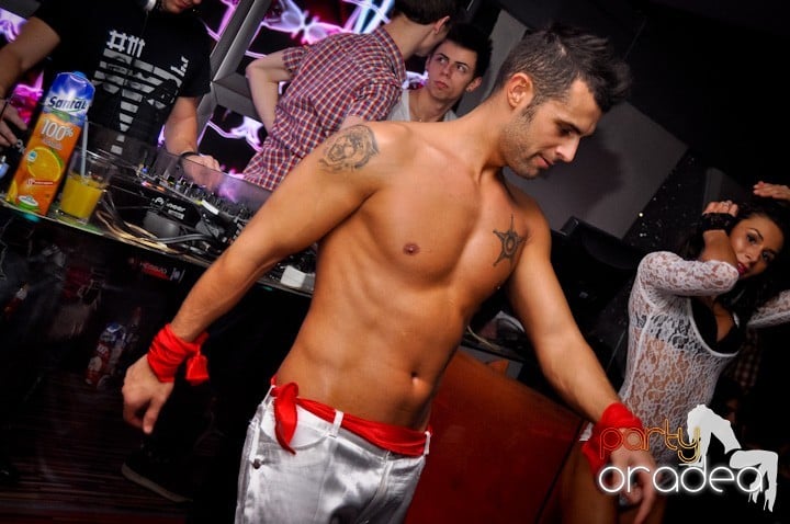 Party în Heat Club, 