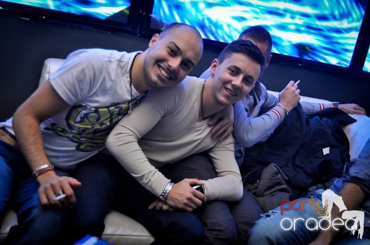 Party în Heat Club, 