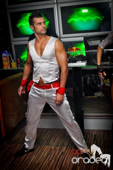 Party în Heat Club, 