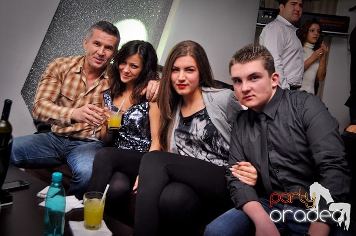 Party în Heat Club, 