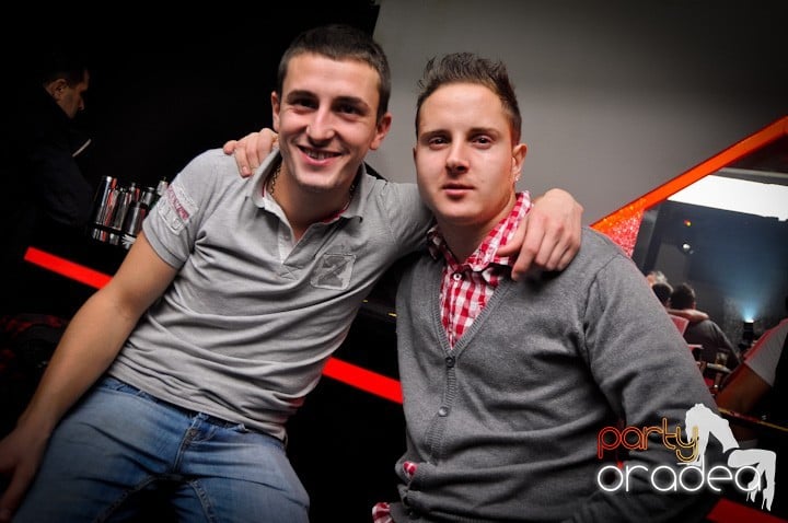 Party în Heat Club, 